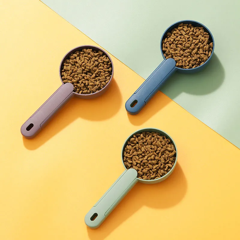 Multi-Color Pet Food Spoon Detail 2