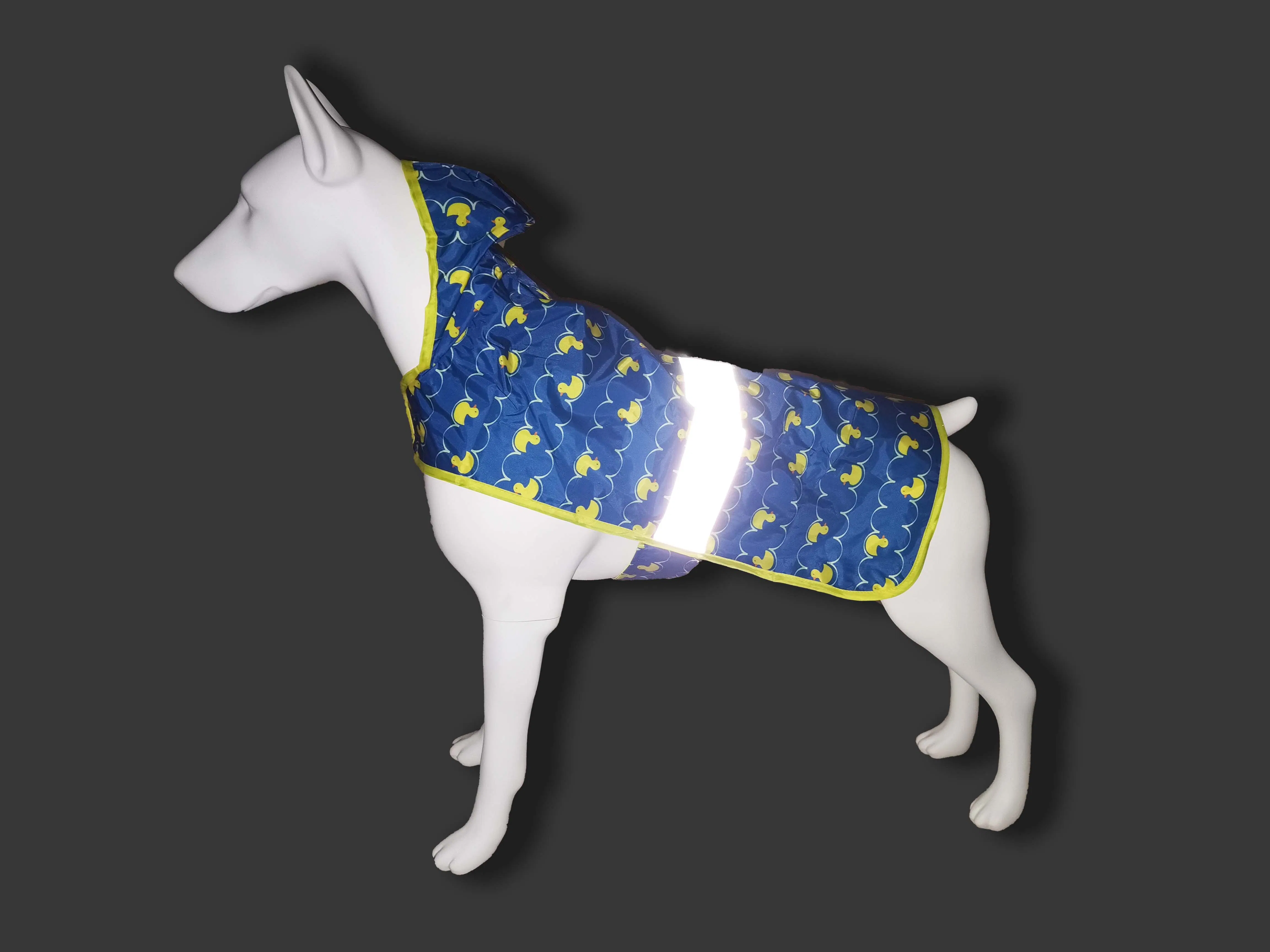 Factory Customized Pattern Quality Light-Weight Waterproof Reflective Rainy Dog Hoodies Raincoat Clothes Pet Apparel