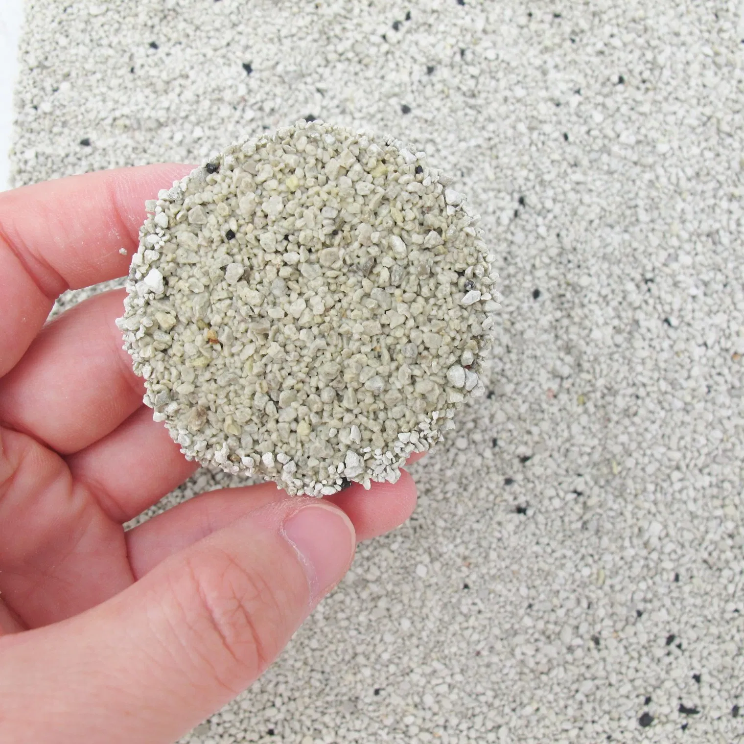 Comfortable Cat Feet Feel Rapidly Clumping Activated Carbon Particles Cat Litters Cleaning Bentonite Ball Sand Domestic Minerals Clay Pet Litter Cat Supply