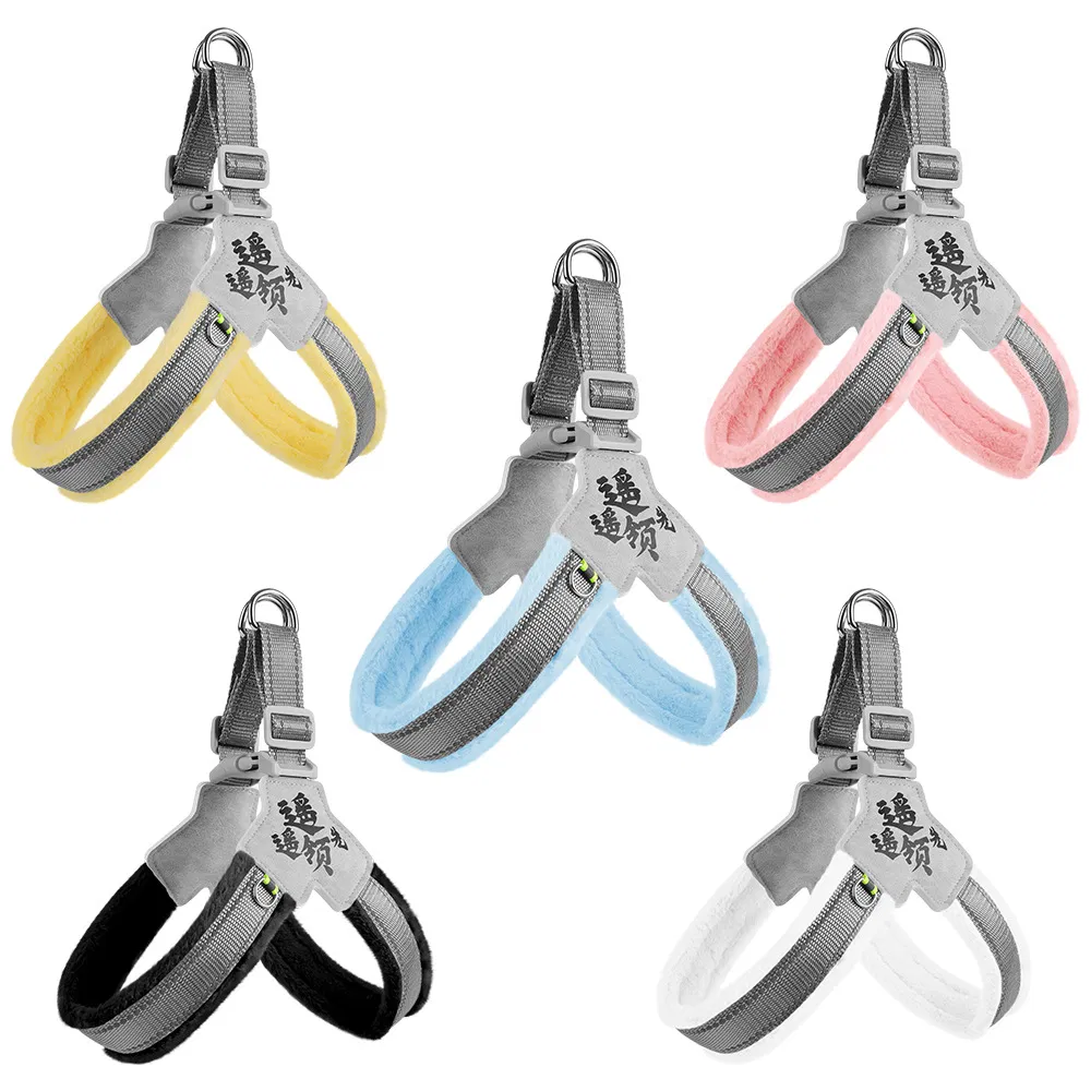 Trendy PU Leather Dog Collar and Leash Set for Fashionable Pets