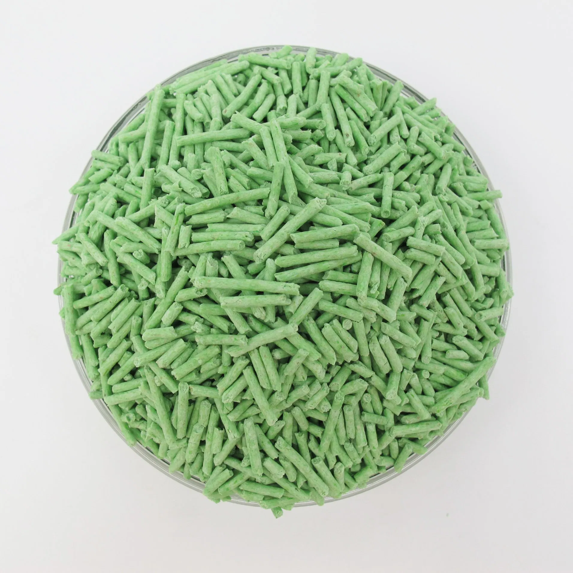 Wholesale Pet Cleaning Dust Free Highly Absorbent Fast Clumping Super Odor Control Green Tea 2mm Strip Peach Fragrance Tofu Cat Litter Eating Pet Supply