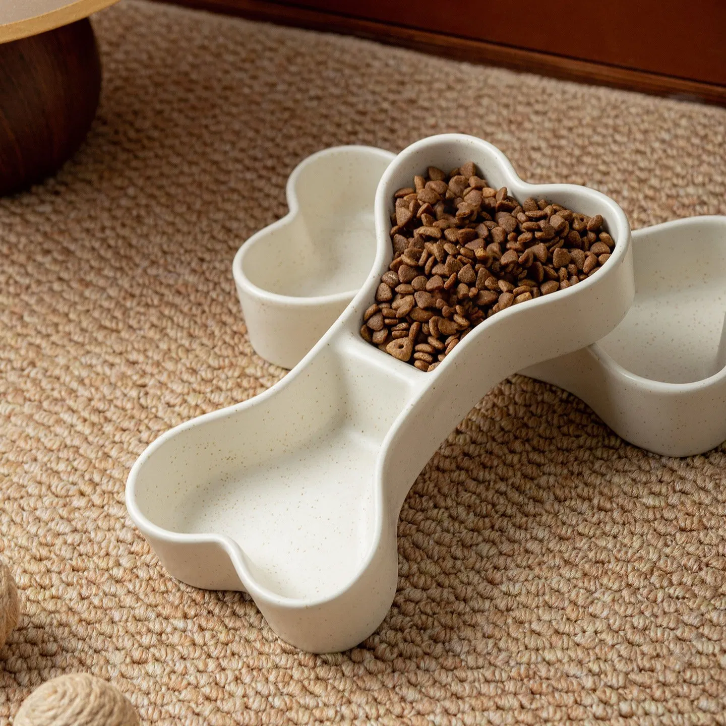 Wholesale OEM Creative Speckled Glaze Ceramic Pet Bowl with Bone Divider Pet Water &amp; Feeding Bowl