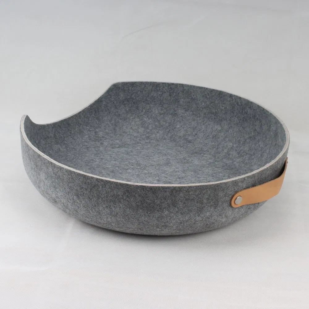 Factory Low Price Wholesale Pet Hamster House Portable P. E. T Felt Luxury Horse Bedding for Cat Litter