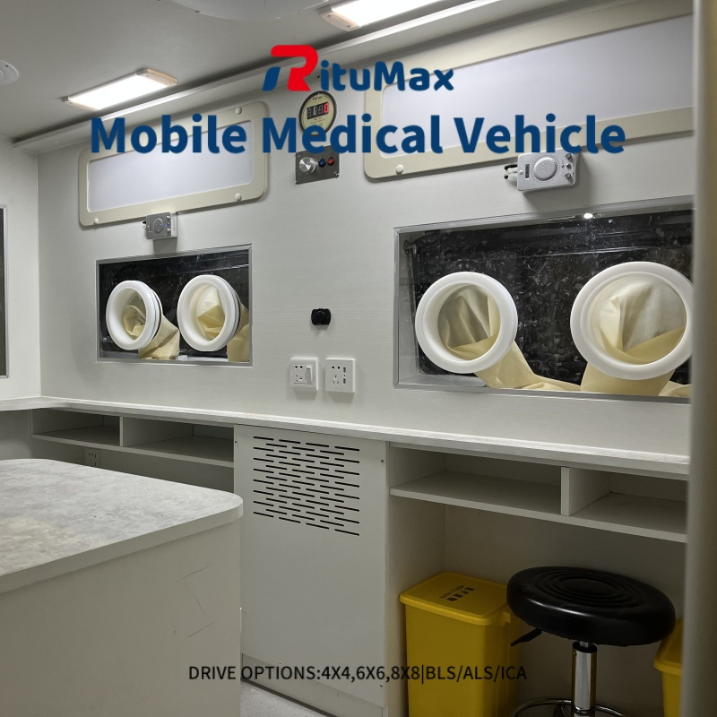 Ford 4WD Veterinary Medical Ambulance Vehicle for Pet Health Check and Sample Collection with Diagnostic Bed Mobile Veterinary Clinic Vehicle