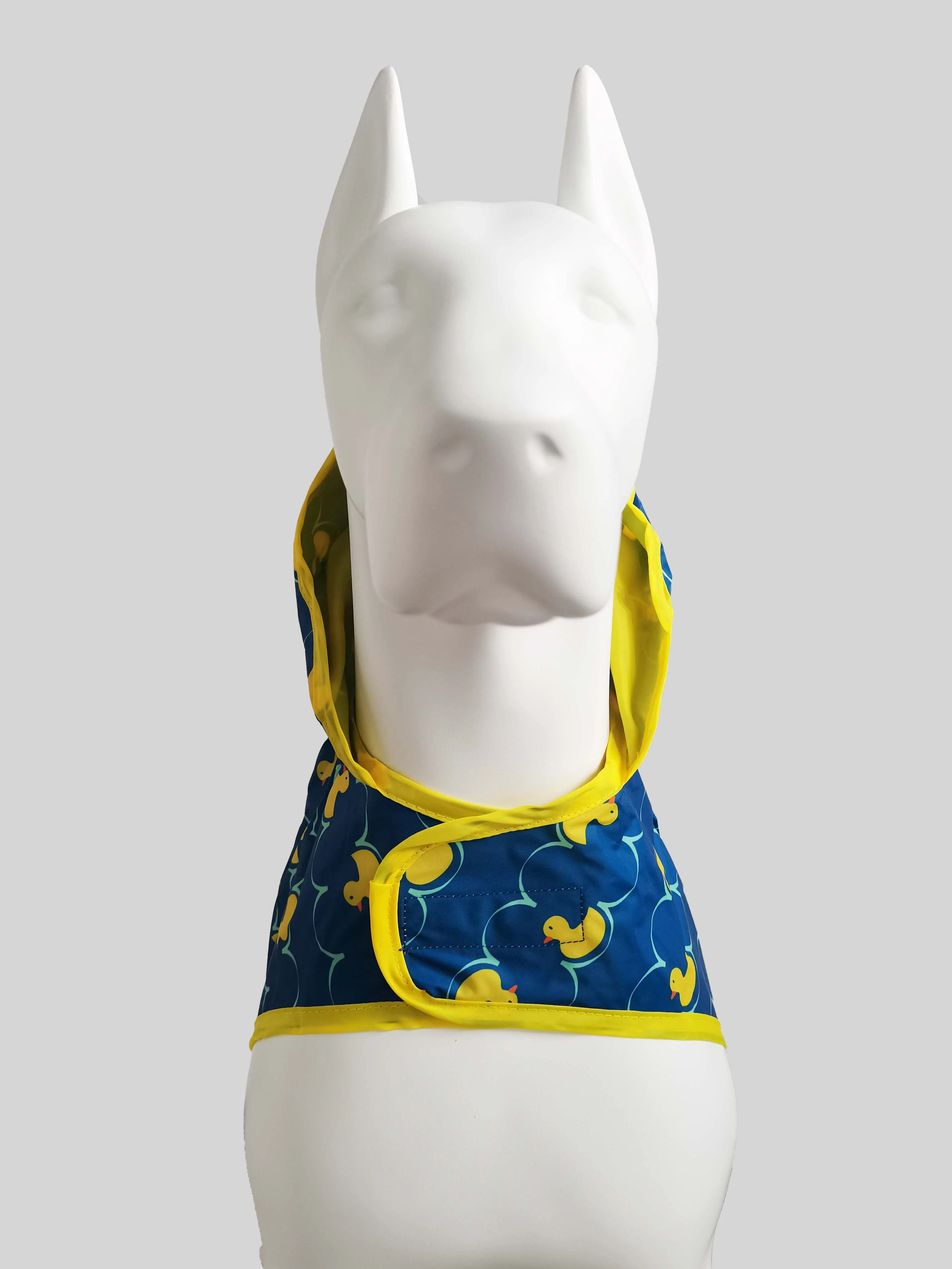 Factory Customized Pattern Quality Light-Weight Waterproof Reflective Rainy Dog Hoodies Raincoat Clothes Pet Apparel