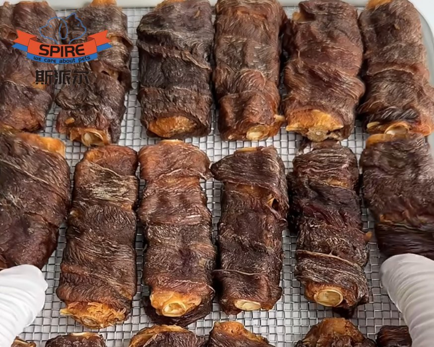 China Pet Supply OEM Fresh Meat Duck Wrapped Plaice Bone Pet Product for Dog Training