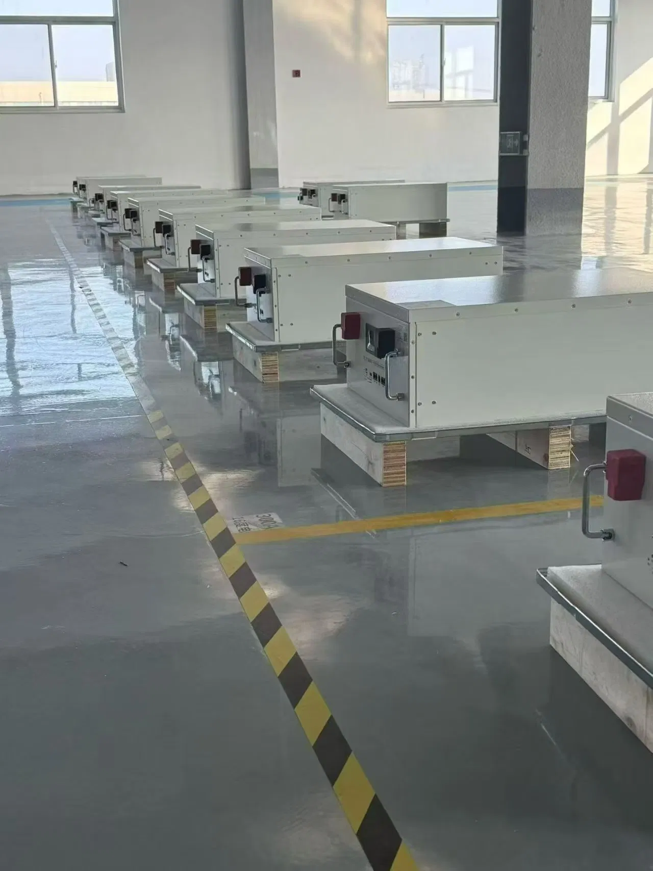 5000 Cycles of Lithium Iron Phosphate Battery, Photovoltaic-Storage Hybrid Inverter, off-Grid/Grid-Connected Solution