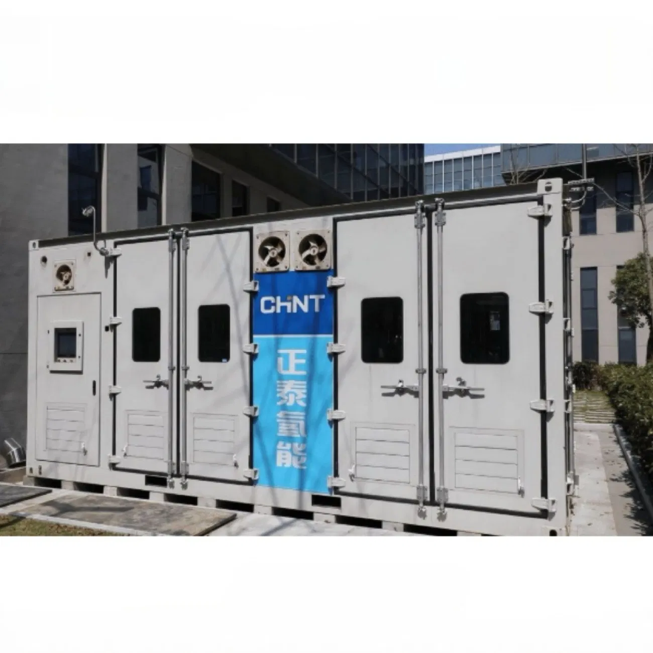 Large-Scale Hydrogen Production System for Sustainable Energy Solutions