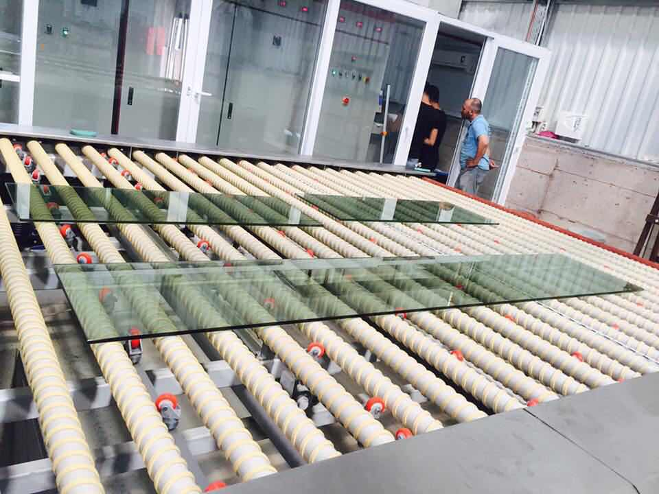 Southtech Energy Saving Zero Wind Mark Flat and Cross Bending Toughening Glass Processing Equipment with New Generation Vortech Convection (NTPWG-V Series)