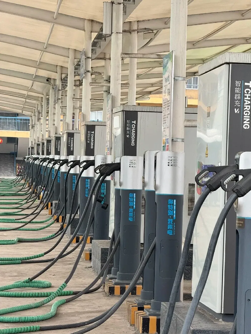Integrated Fast Charging Solutions for 120kw Dual Gun EV Charger