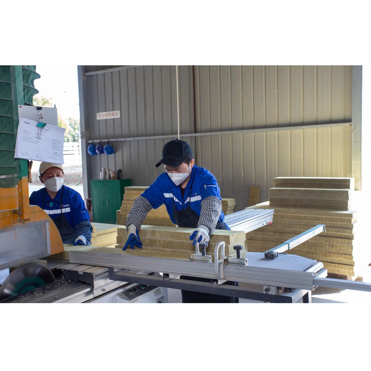 Alucosuper Insulation&Decoration Composite Panel Fireproof Green Building Material Energy-Saving