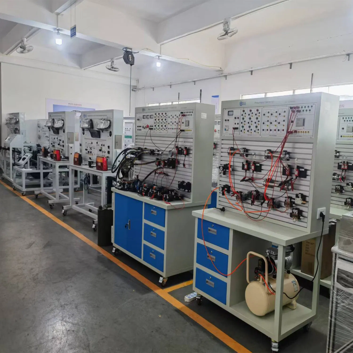 New Energy Solar and Wind Power System Educational Training Equipment