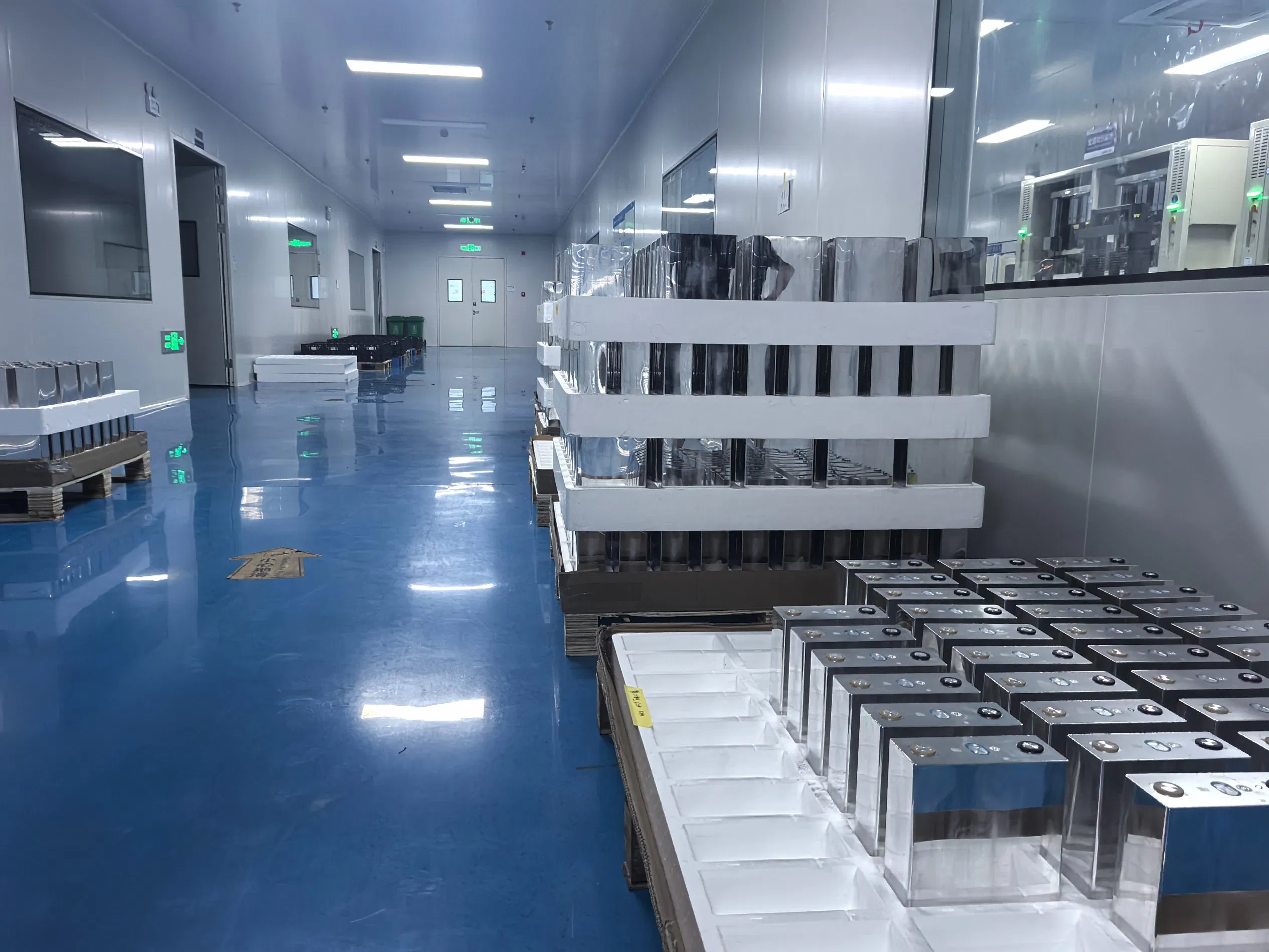 Hot Selling 5kwh 100ah 51.2V Catl LiFePO4 Energy Storage Battery Wall Mounted Lithuim Battery 48V 300ah 15kwh EV Lithium Battery