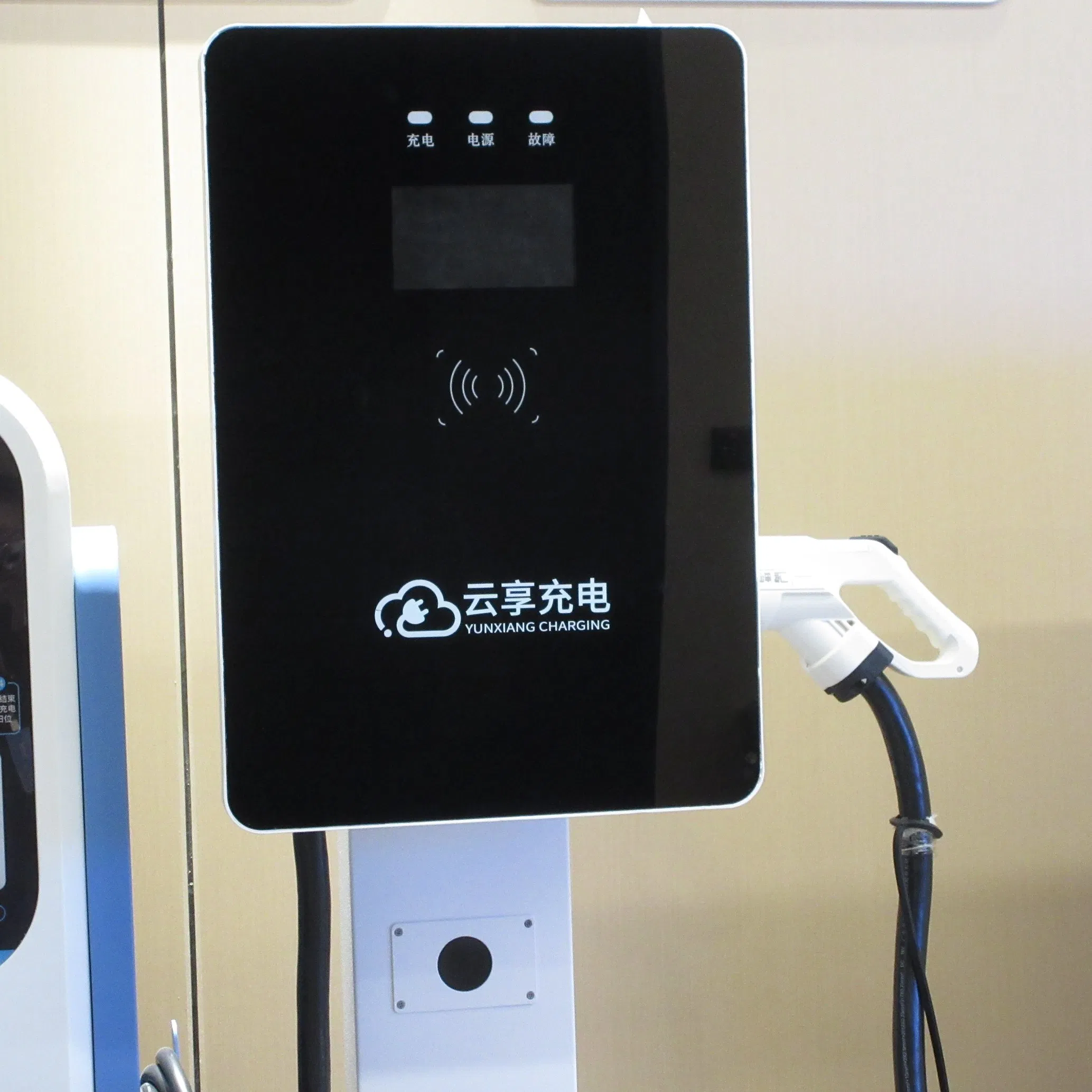 Cloudcharge Professional European American EU Us UK Standard CCS1 CCS2 Gbt Maxpower 20 30 40kw DC EV Electric Vehicle Car Charging Solutions Infrastructure