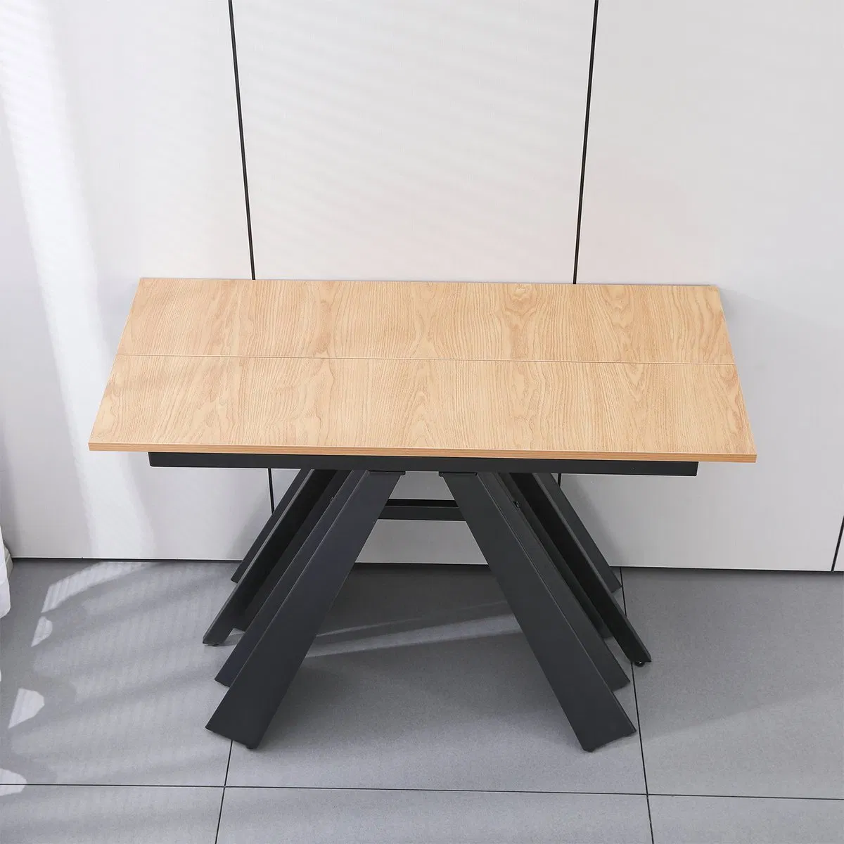Customized Modern Furniture Melamine Top Extendable Dining Table for Metal Feet
