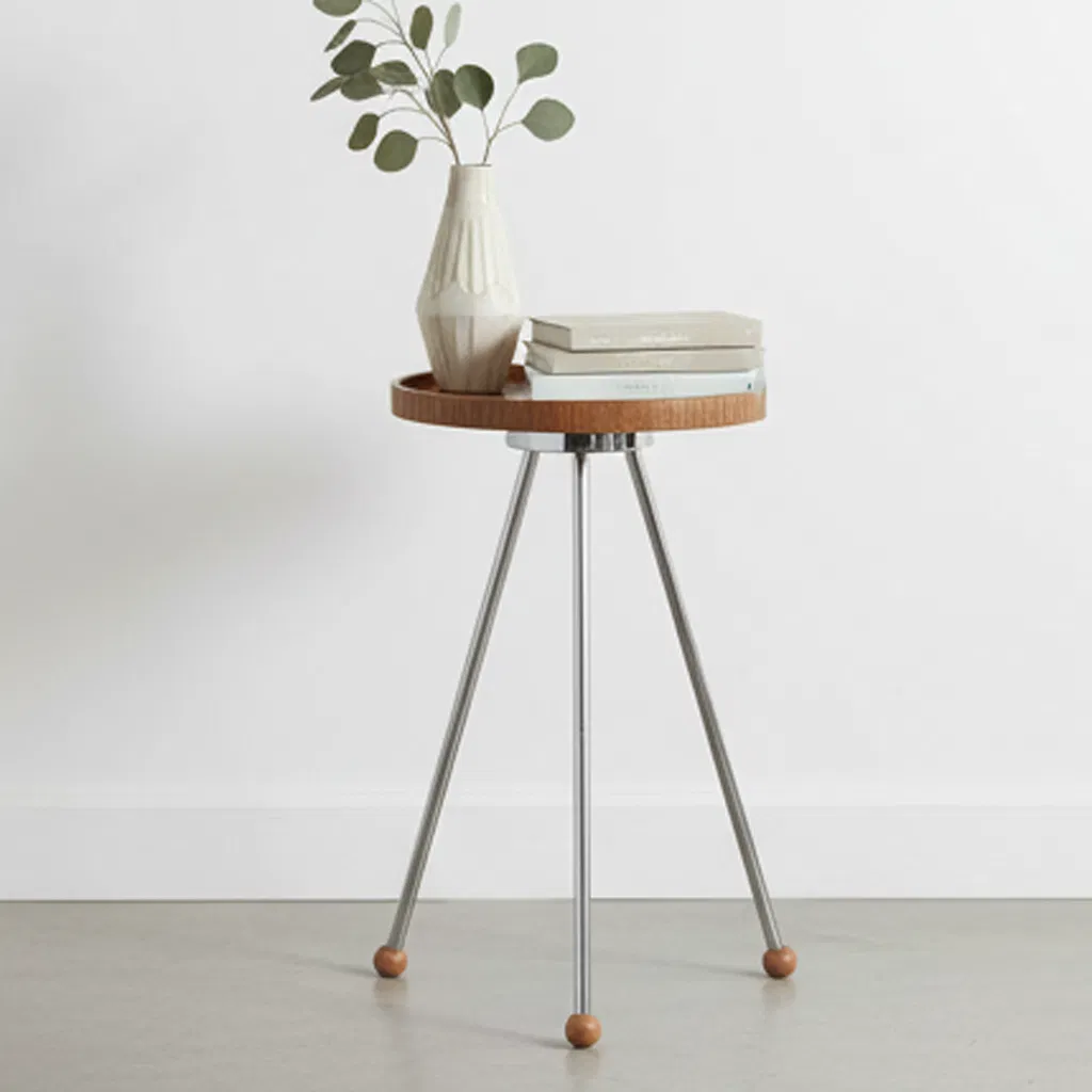 Retro Charm Circular Wood Tray Top Metal Tripod Base Practical Accent Home Decor Side Table