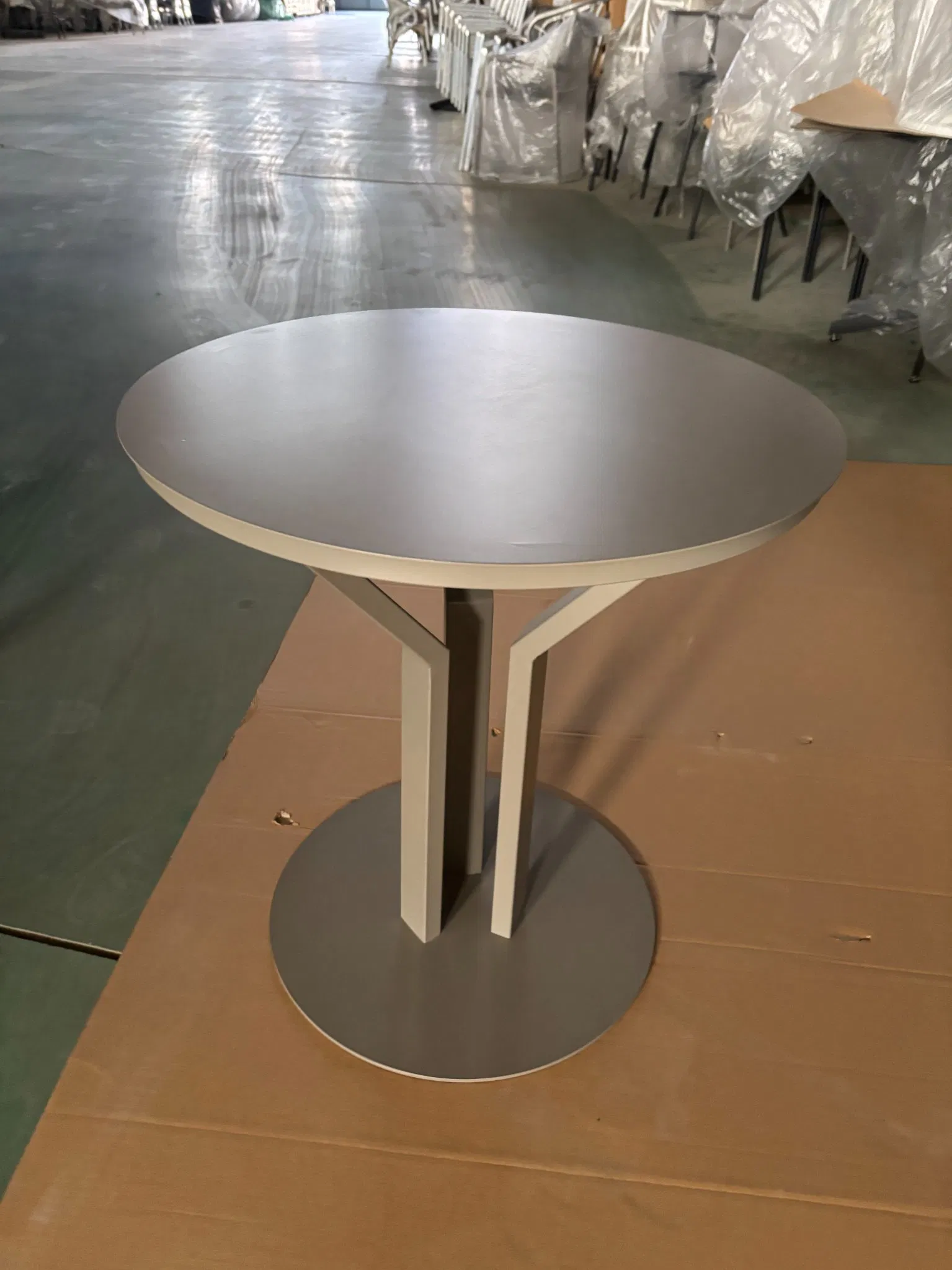 New Arrival Furniture Garden Home Outdoor Metal Mesh Patio Dining Table