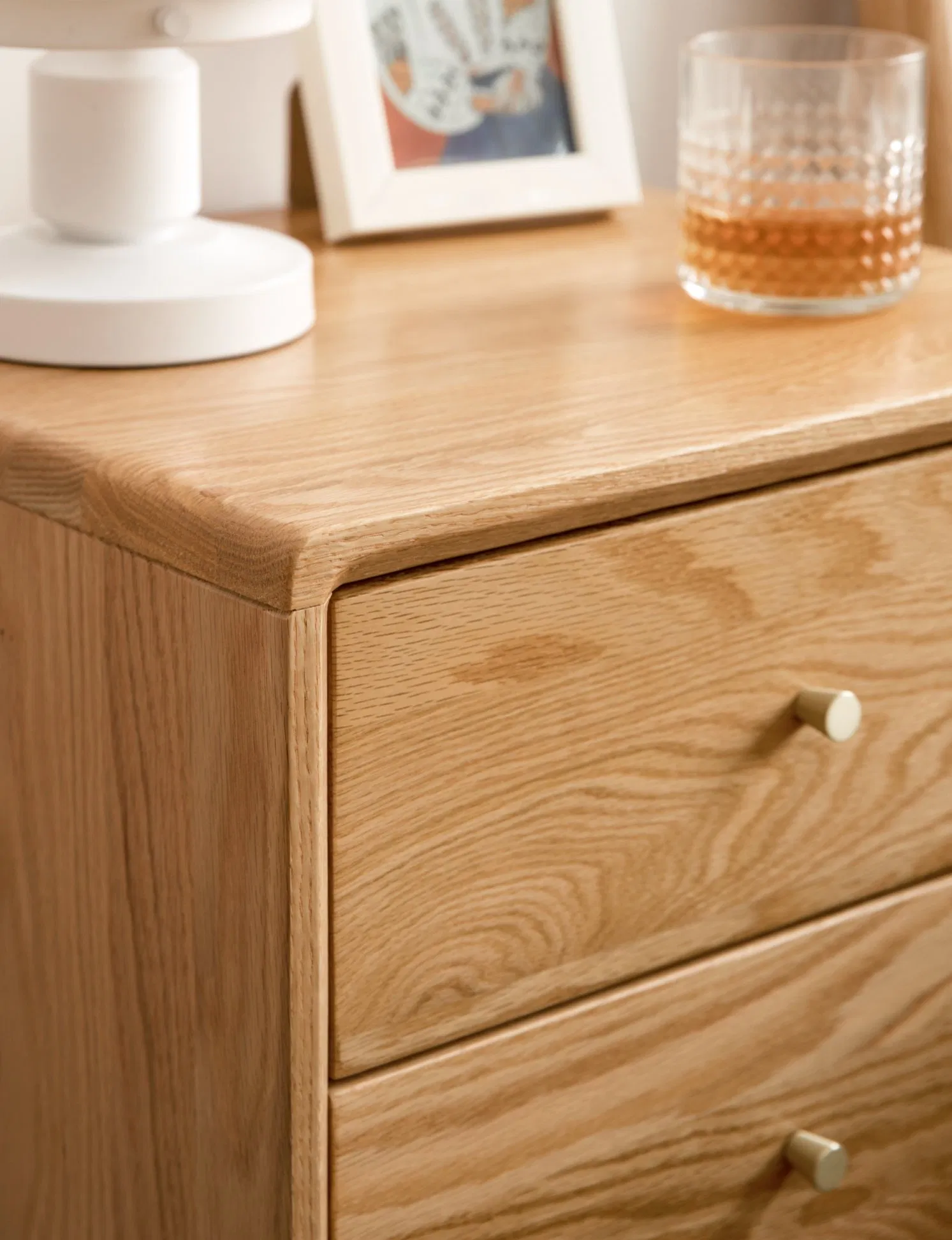 Traditional Neat Solid Red Oak Wood Home Bedroom Bedside Table