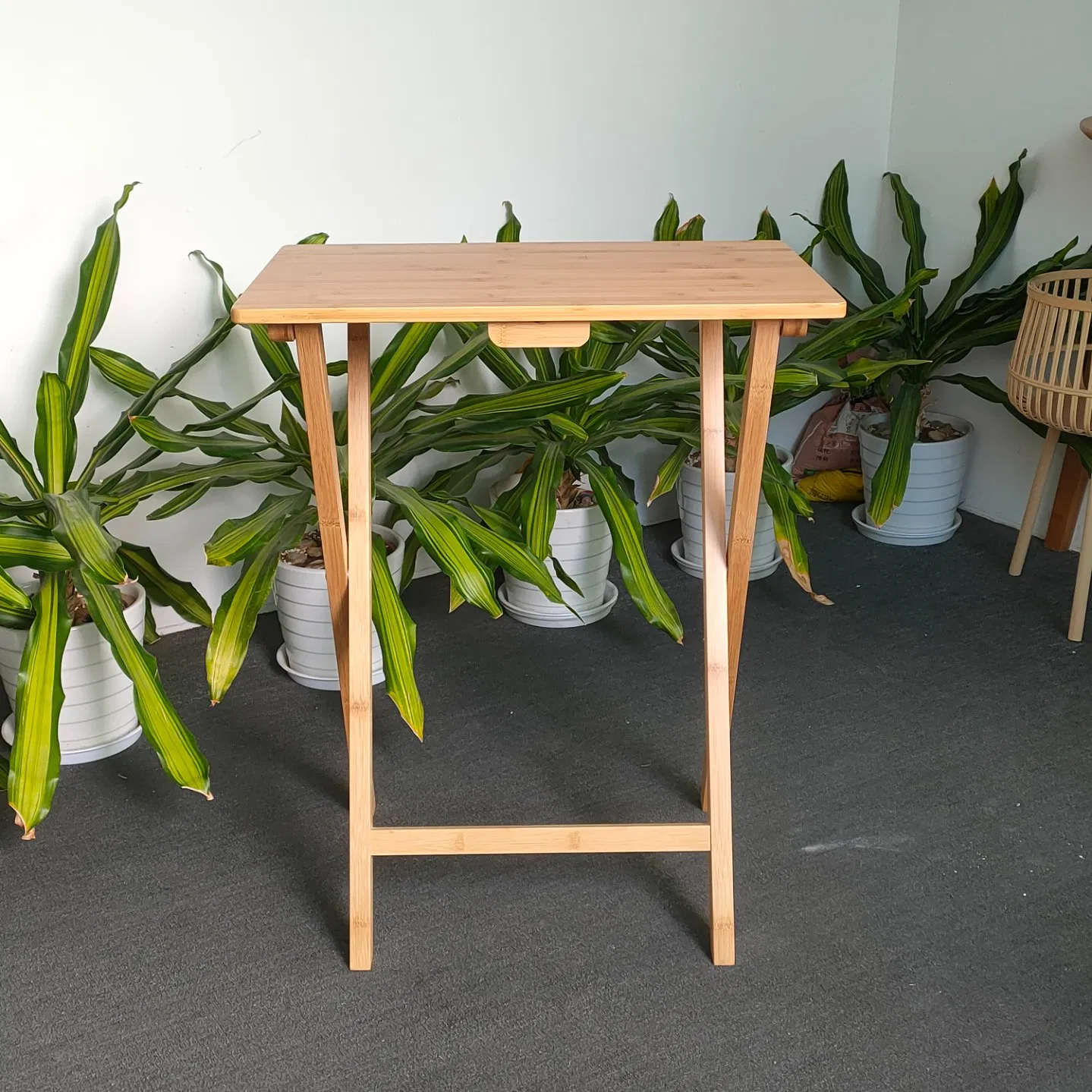 Natural Solid Wood Bamboo Outdoor Tables Garden Small Side Table Picnic Table for The Home Patio Outdoor Wooden Furniture