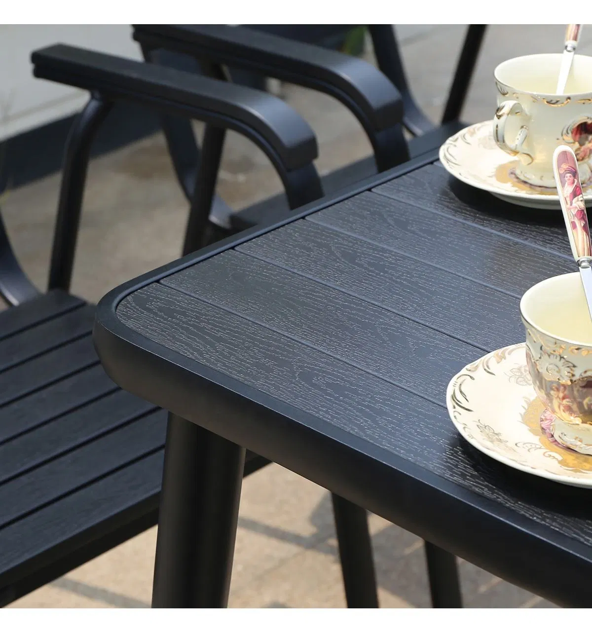 Wholesale Low Price Outdoor Garden Furniture Outdoor Side Plastic Wood Patio Coffee Table