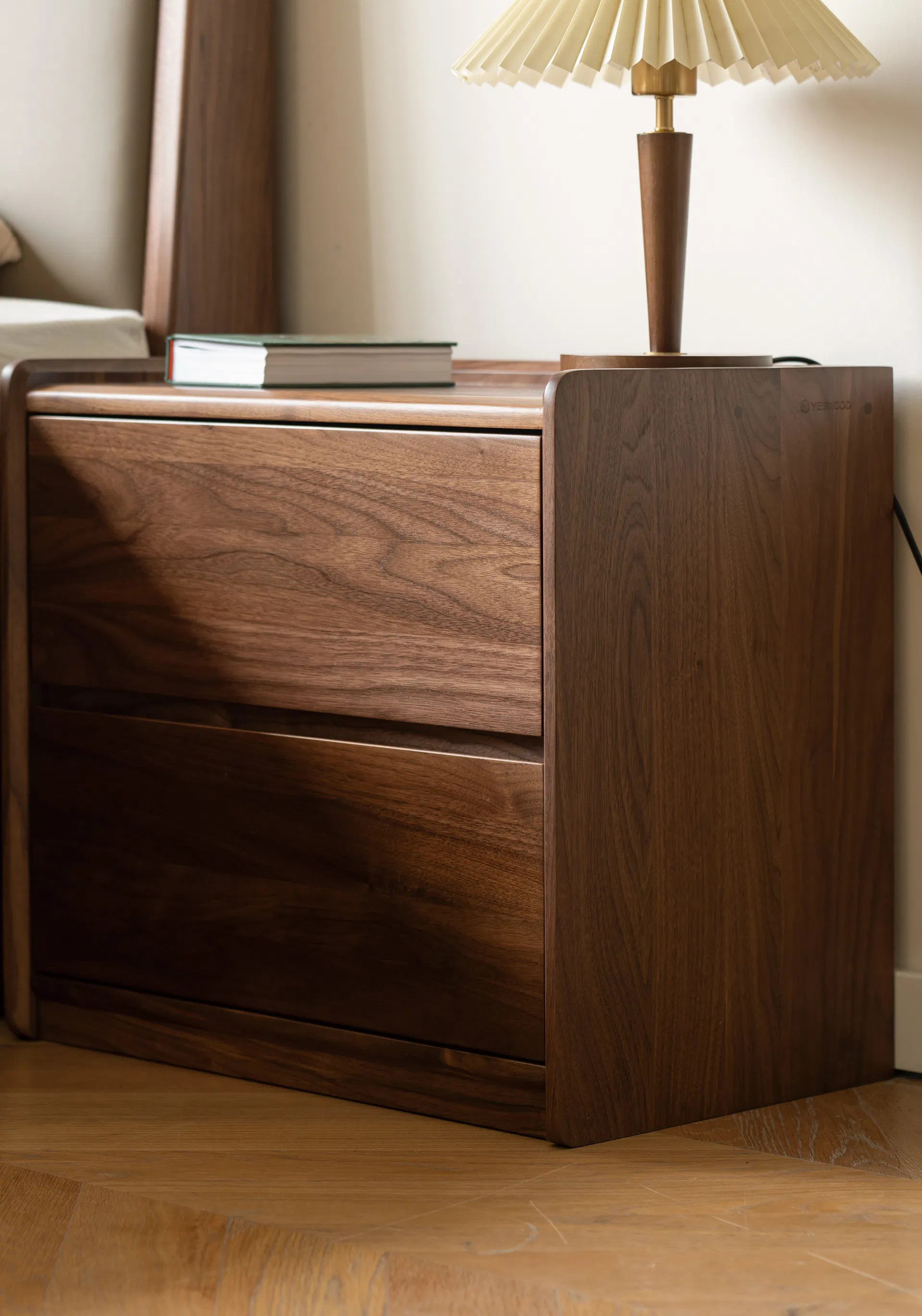 North American Walnut Finish