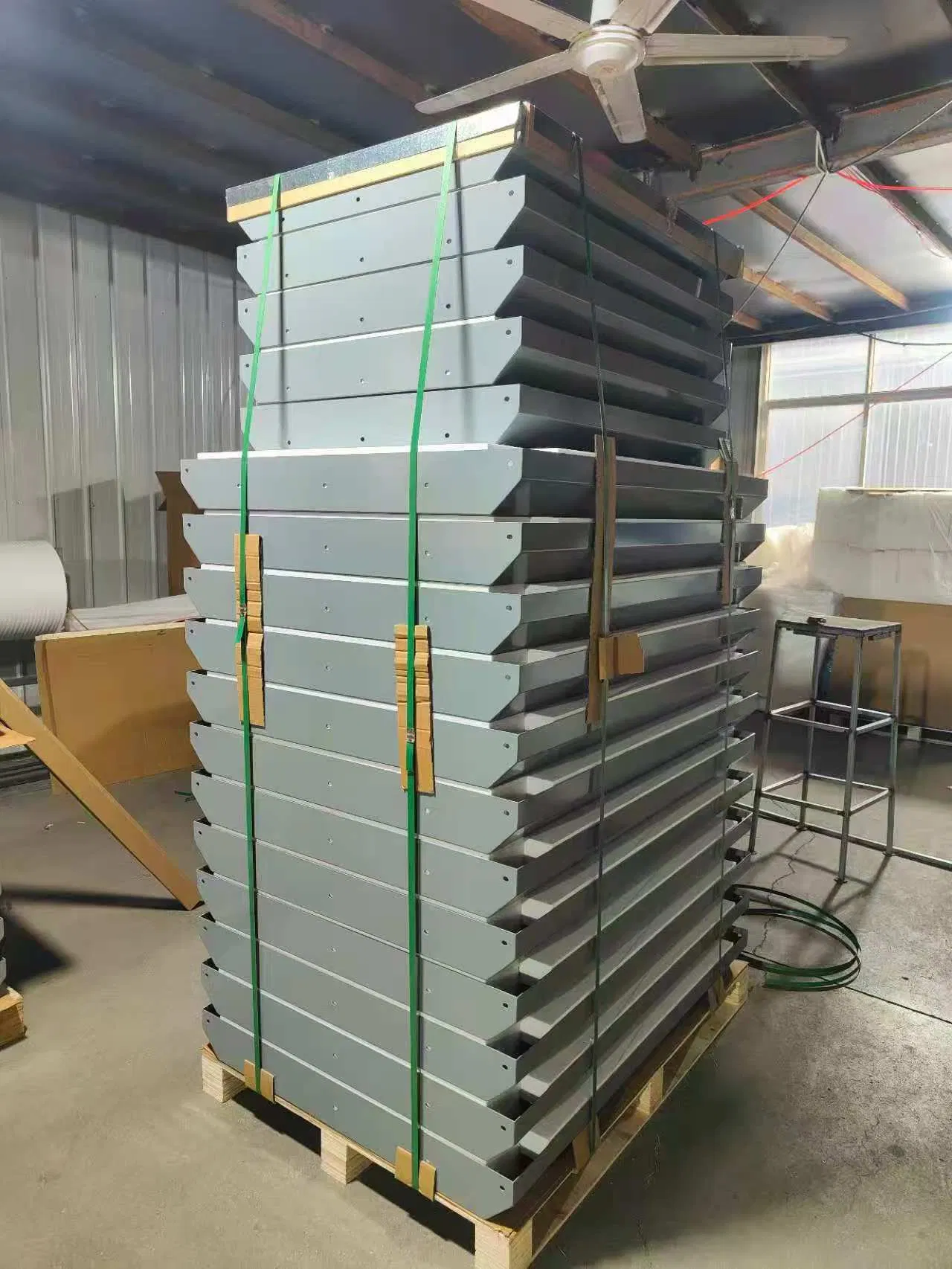 Custom Sheet Metal Fabrication: Laser Cutting and Welding Services