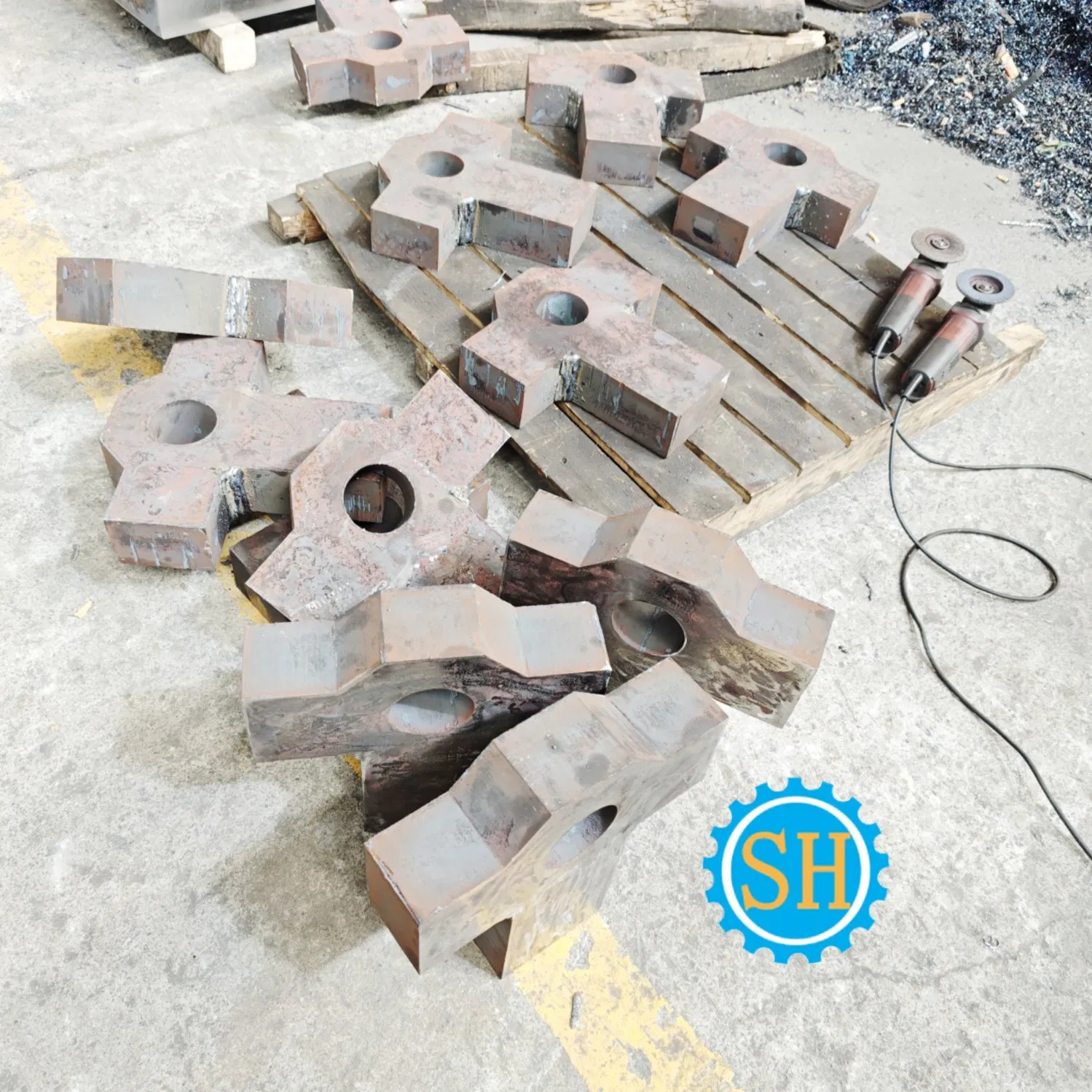 Custom Casting Iron Steel Alloy T-Shape Seat Parts Sand Castings Machining Services