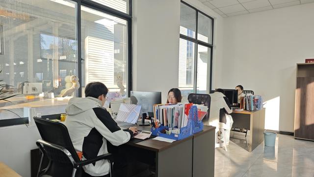 CNC milling and turning precision machining service at HYDRA CNC