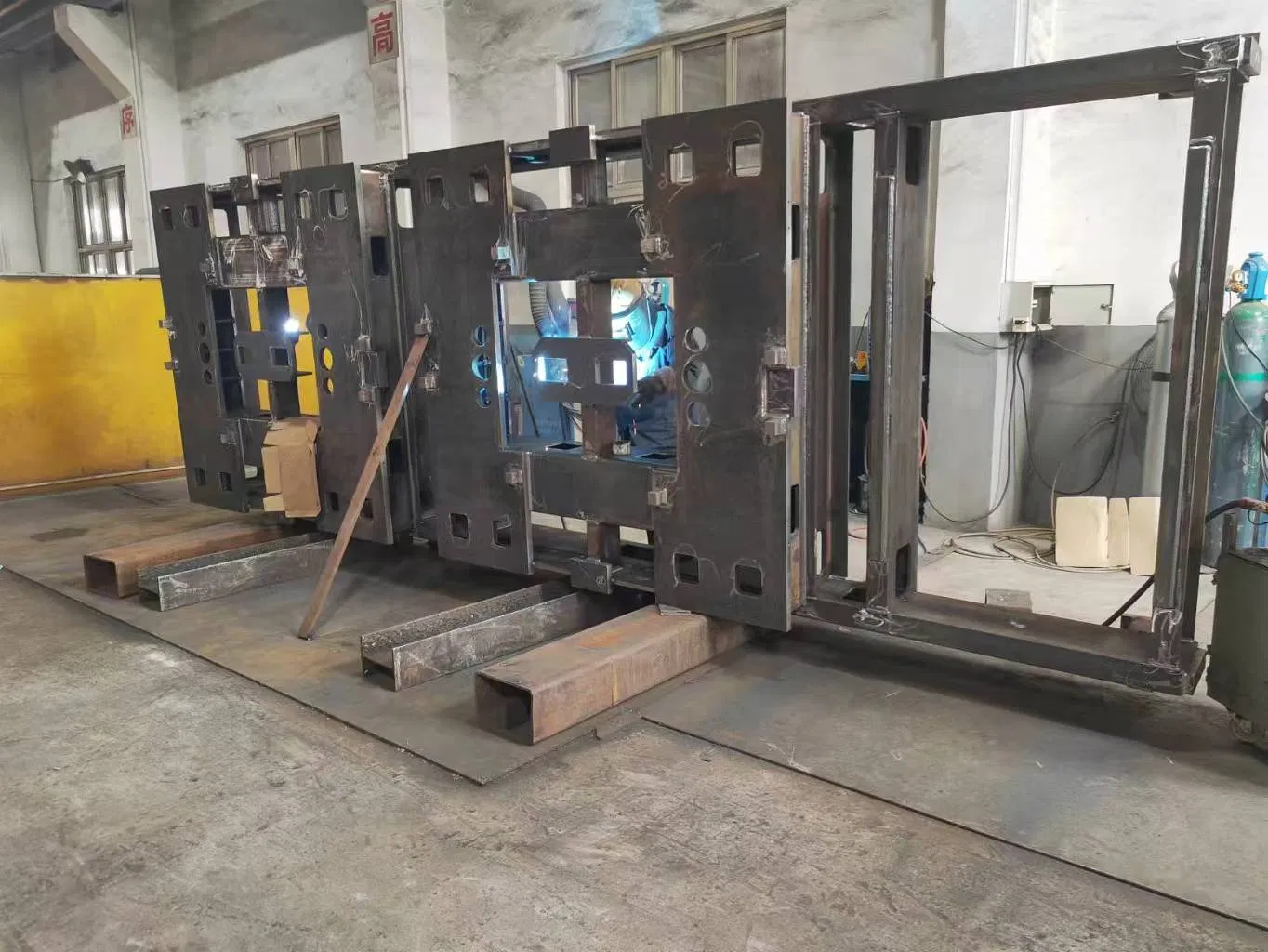 Custom Large Steel Frames Big Machinery Support Base Medium to Thick Plate Bending &amp; Rolling OEM Metal Fabrication + CNC Machining &amp; Welding Services