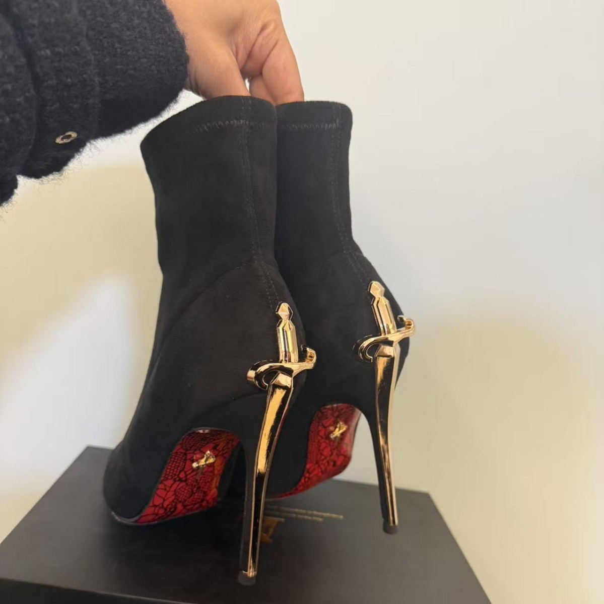 Women's Royal Gold Dagger Scepter Boots - Winter Warm Red Heel