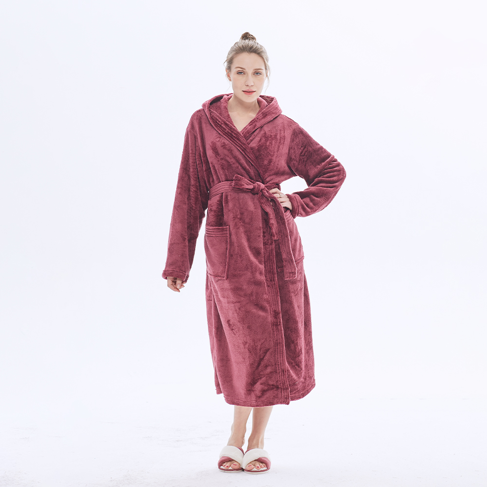 Women's Europe Luxury Elegant Oversize Winter Bathrobe Cozy Comfort Warm Solid Flannel Fleece Sleepwear Single Layer Long Adults