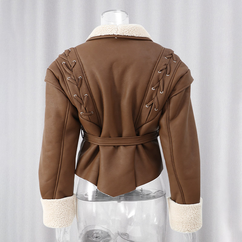 2025 Fashion Streetwear Winter Warm Short Faux Fur Lining Leather Coat Women Fake Shearling Jacket with Belt