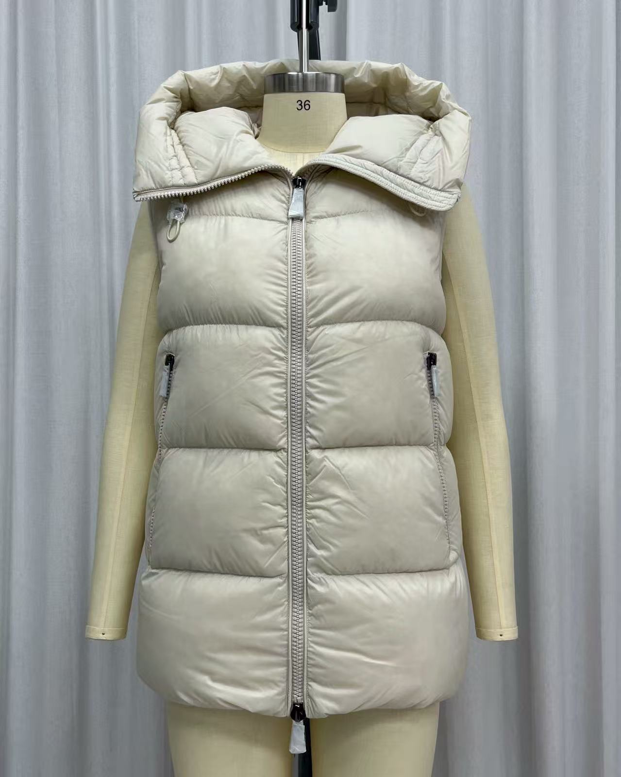 Pursky Women's Warm Winter Thicken Coat Waterproof Cropped Jackets Parka With Removable Hood