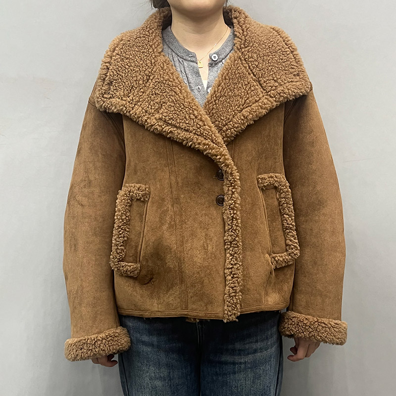 Wholesale Custom Warm Turn Down Collar Lamb Shearling Fur Coats High Quality Faux Suede Leather Jackets for Women