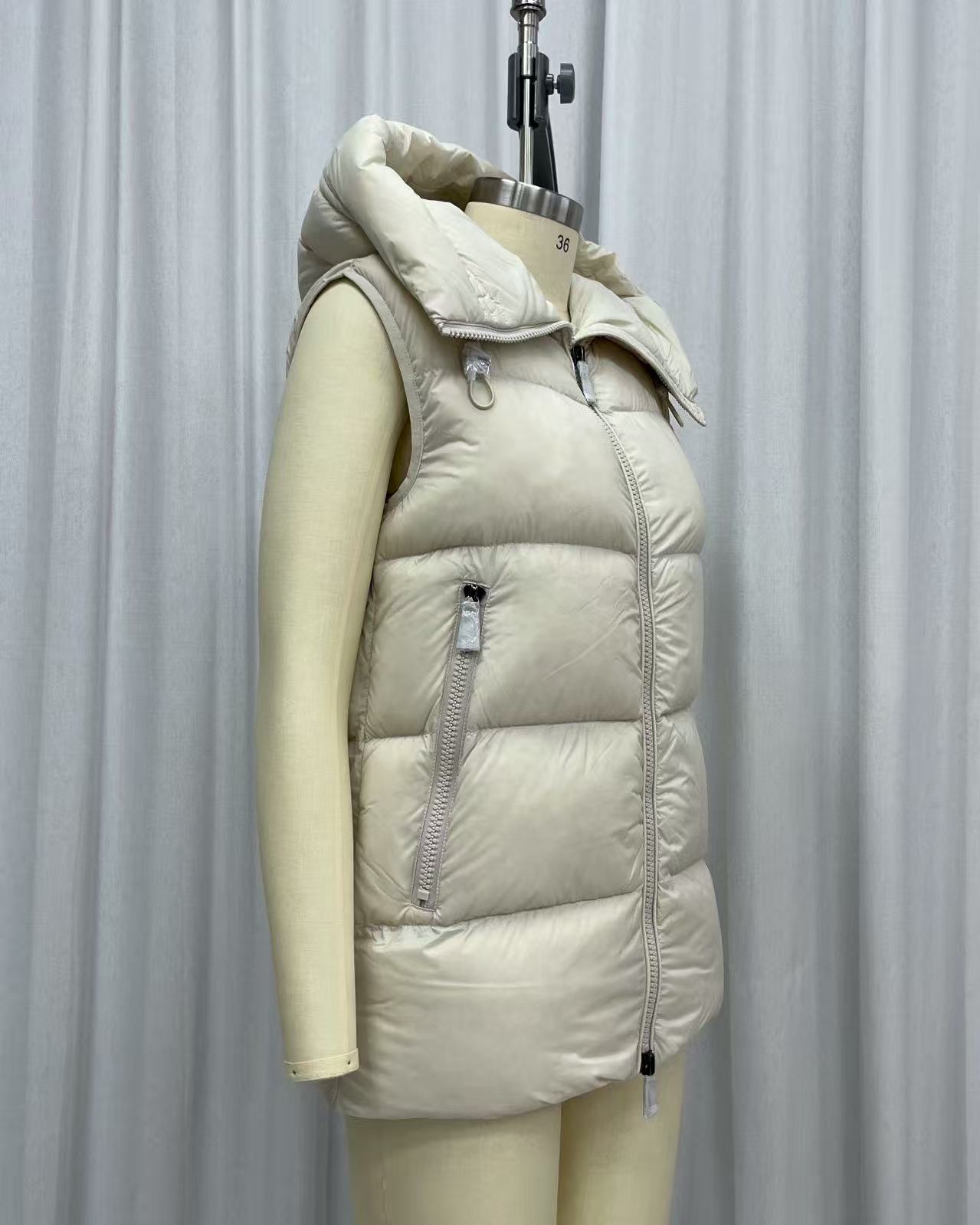 Pursky Women's Warm Winter Thicken Coat Waterproof Cropped Jackets Parka With Removable Hood