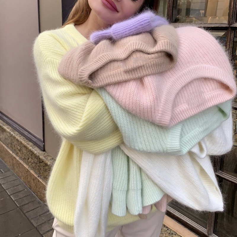 Sweater Product Detail 1
