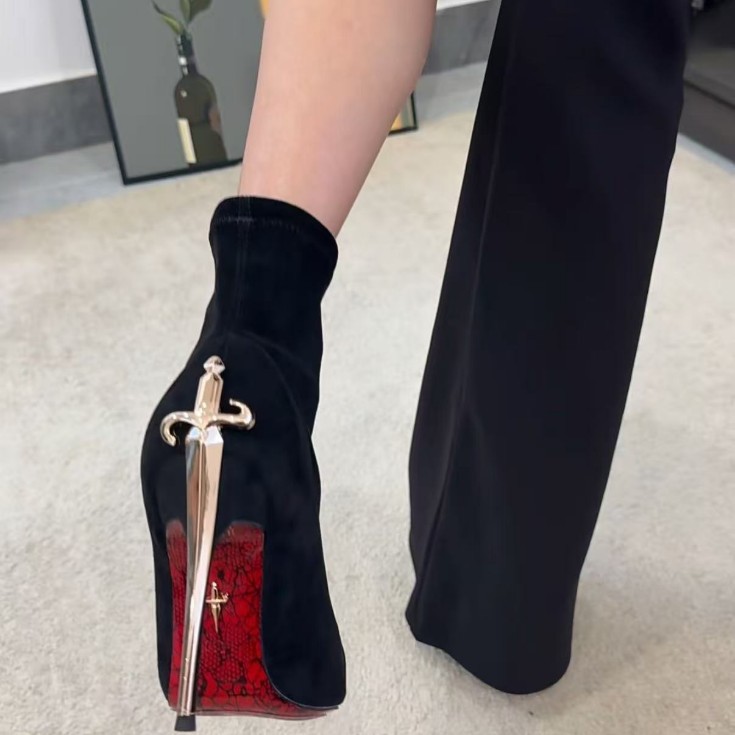 Women's Royal Gold Dagger Scepter Boots - Winter Warm Red Heel