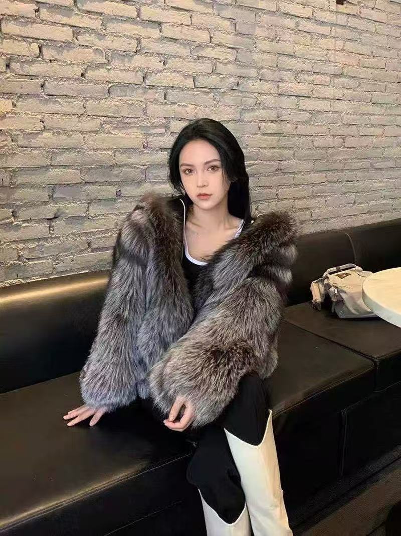 Wholesale Custom Winter New Korean Style Fur Jacket Women's Imitation fox Fur Hooded Warm Coat