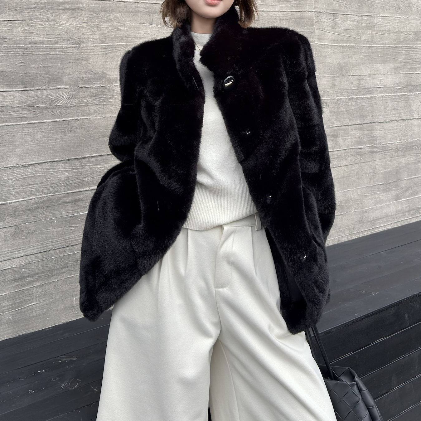 Arrival Old Money Style Oversized Faux Fur Coat Women Stand Collar Textured Shearling Belted Loose Fit Winter Jacket