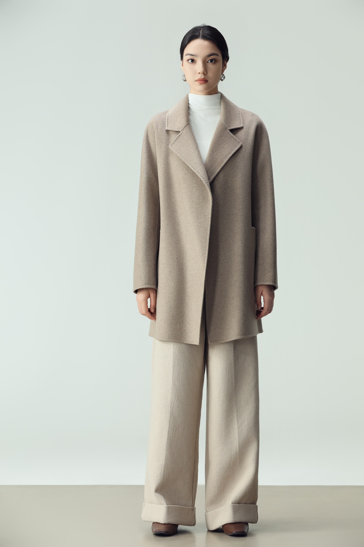 High Quality 100% Wool Coat Classic Office Lady Cashmere Winter Overcoat for Women