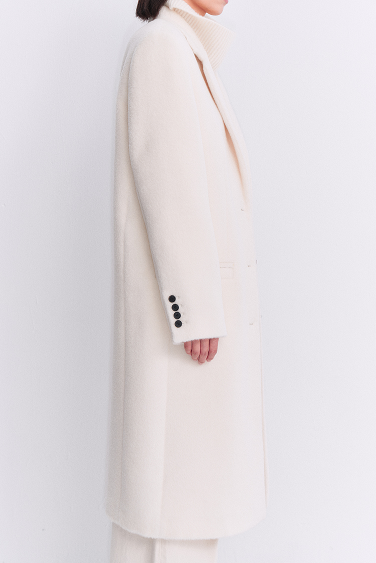 Three-dimensional herringbone pattern