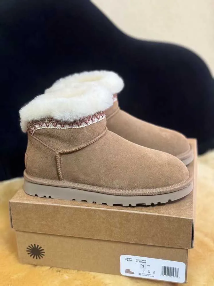Casual Luxury Footwear View 2