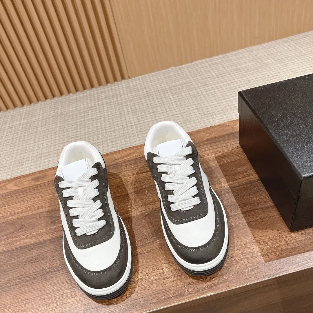 2026 Fashion Designer 1: 1 Replica Luxury Brand Replica Sneaker Sport Casual Low Shoes for Men Woman