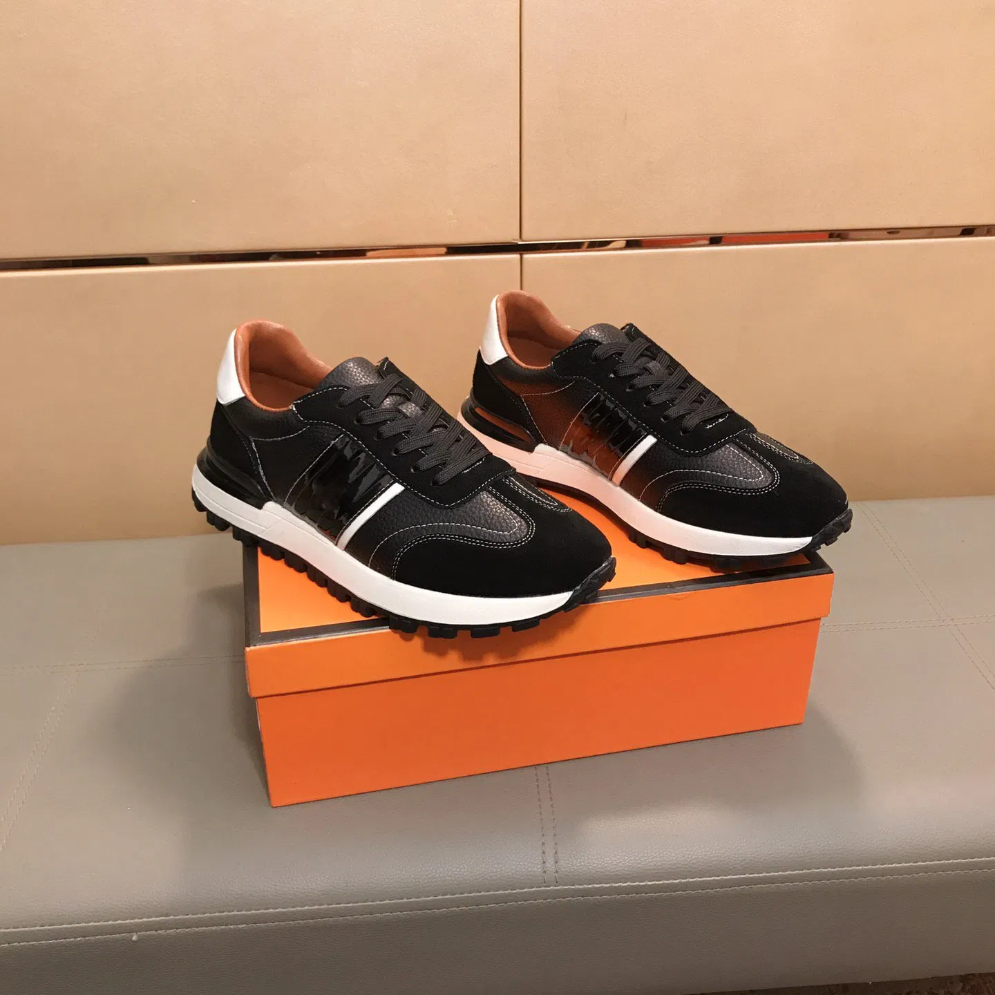 2026 Leather Running Walk Casual Sport Shoes Men's Shoes Basketball Soccer Football Branded Shoes Replica Sneaker