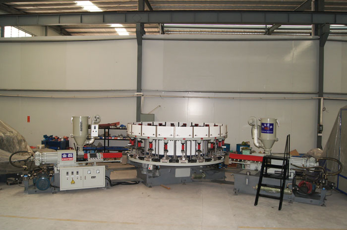 Automatic Direct Injection Machine for Making Sport Shoe Canvas Shoes and School Shoes Safety Shoes in PVC TPR TR Material