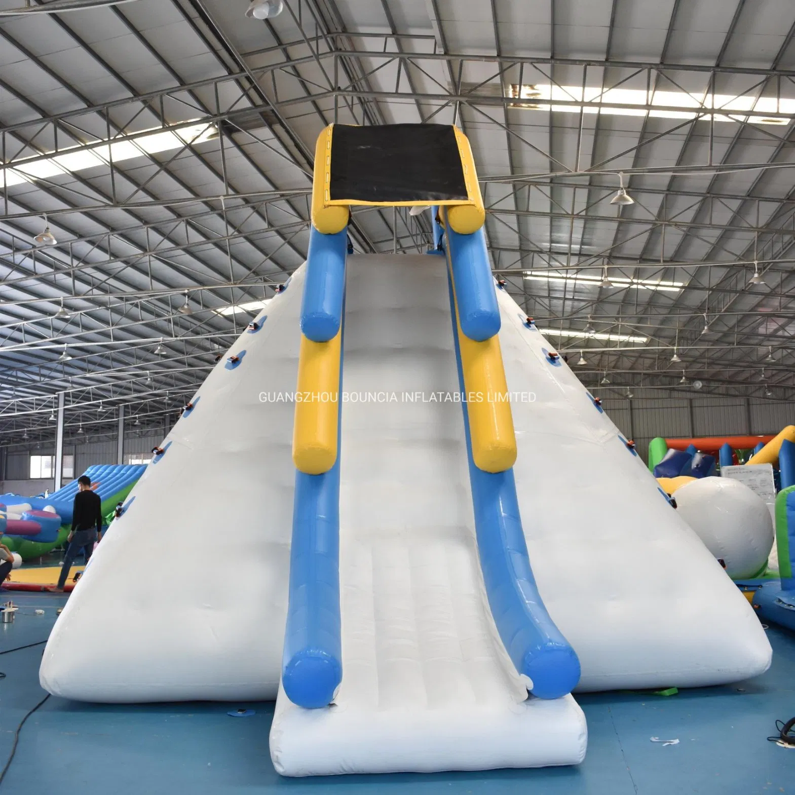 Water Park Amusement Equipment Inflatable Iceberg with Slide Inflatable Sports