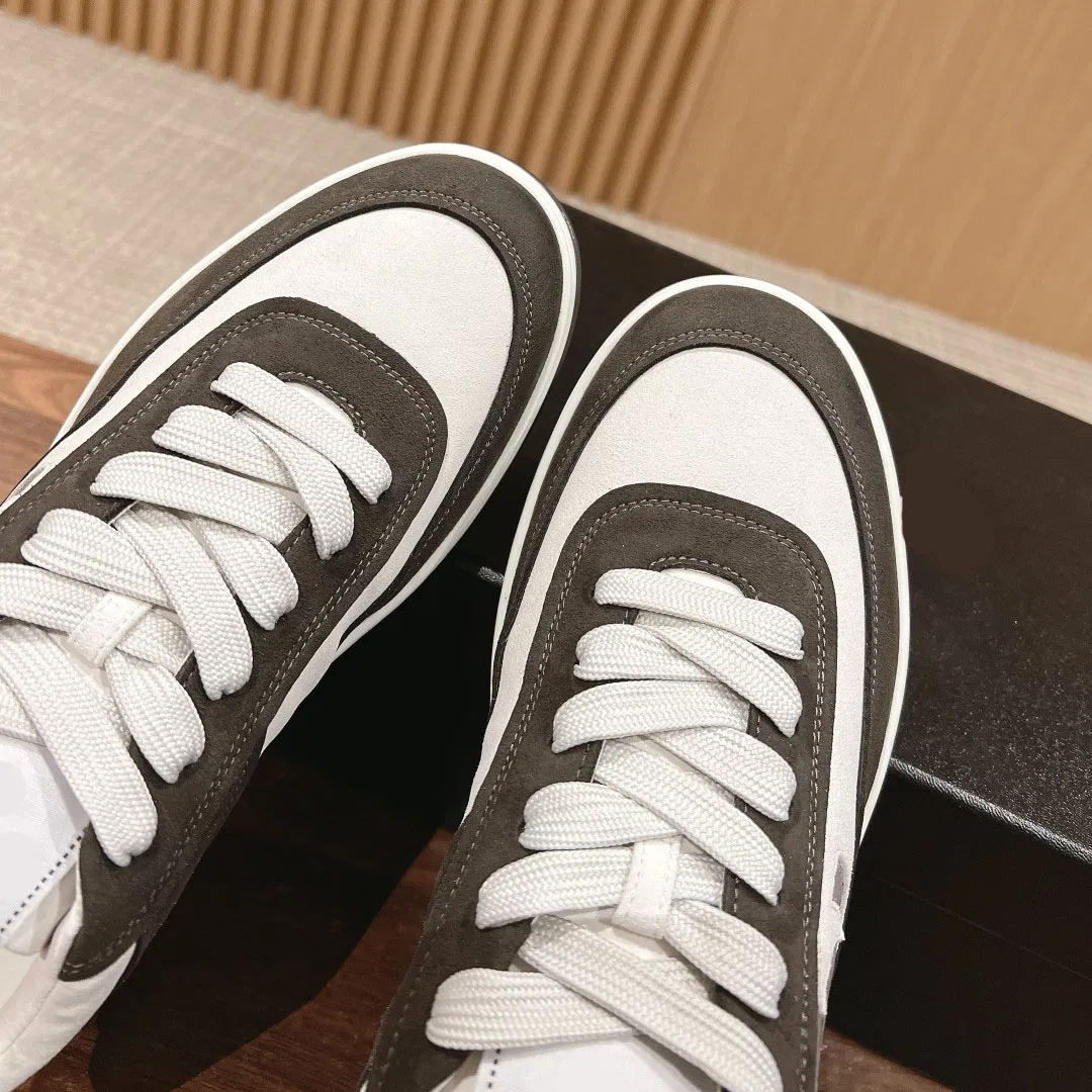 2026 Fashion Designer 1: 1 Replica Luxury Brand Replica Sneaker Sport Casual Low Shoes for Men Woman