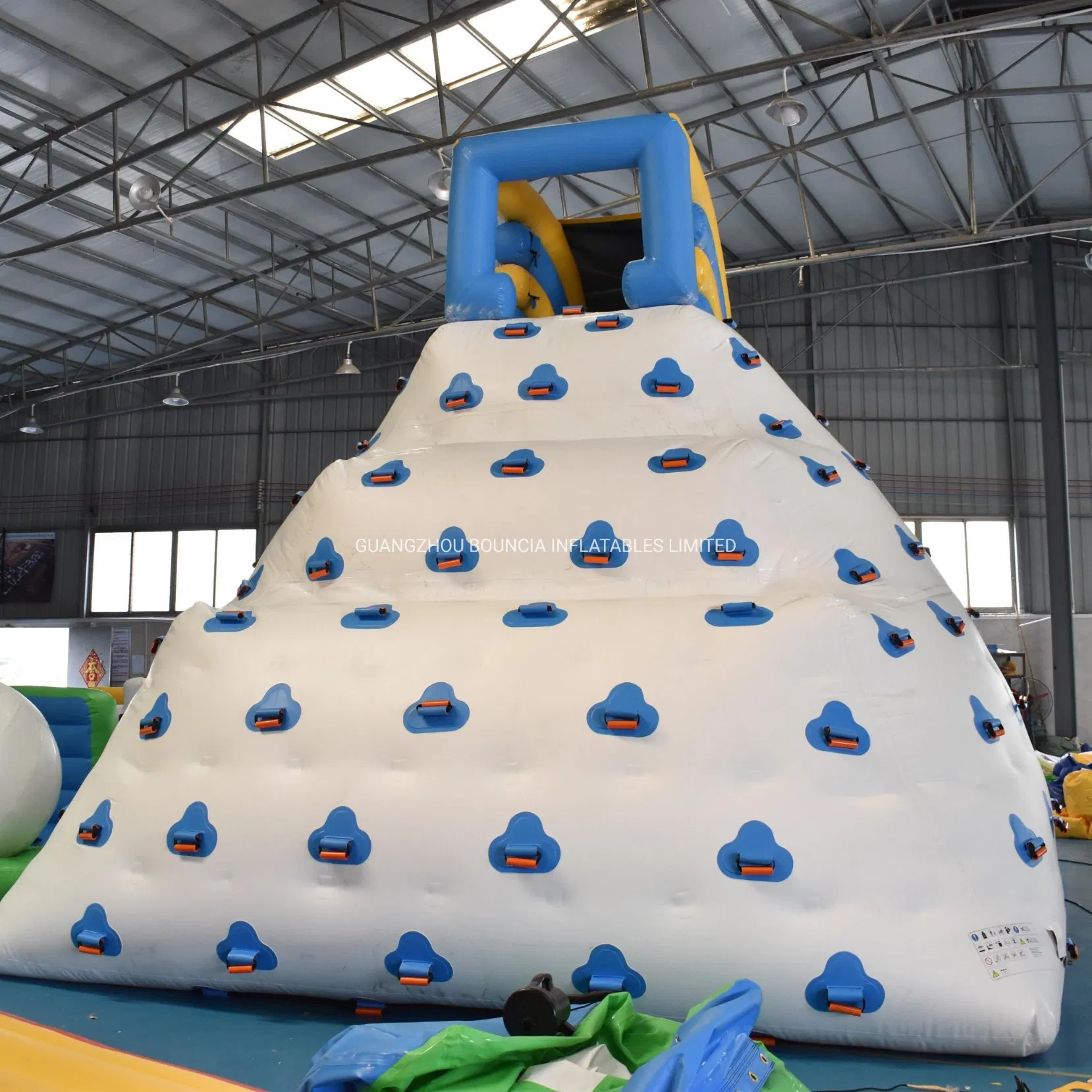 Water Park Amusement Equipment Inflatable Iceberg with Slide Inflatable Sports
