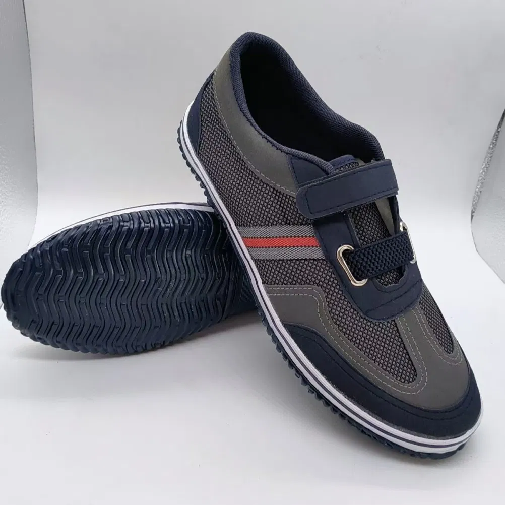 Sporty Customized Canvas Sneakers Sport Shoes for Active Individuals