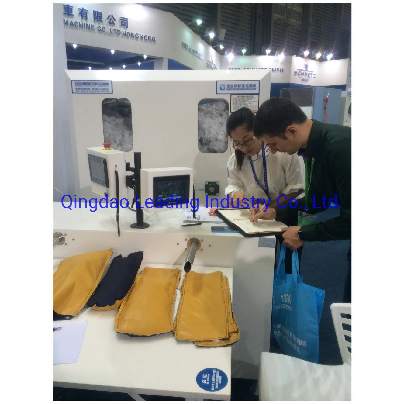 Stuffing Feather Goose Duck Fiber in Automatic Down Filling Machine